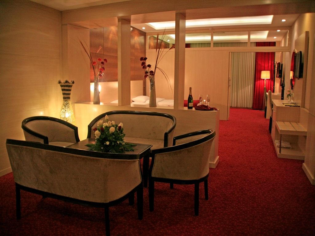 Van Royal Hotel Erbil Room photo
